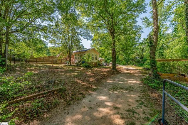 100 Woodburn Drive, Taylors, SC 29687