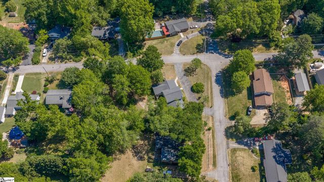 100 Woodburn Drive, Taylors, SC 29687