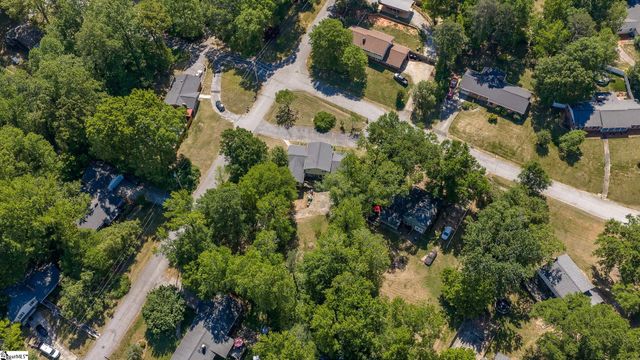 100 Woodburn Drive, Taylors, SC 29687