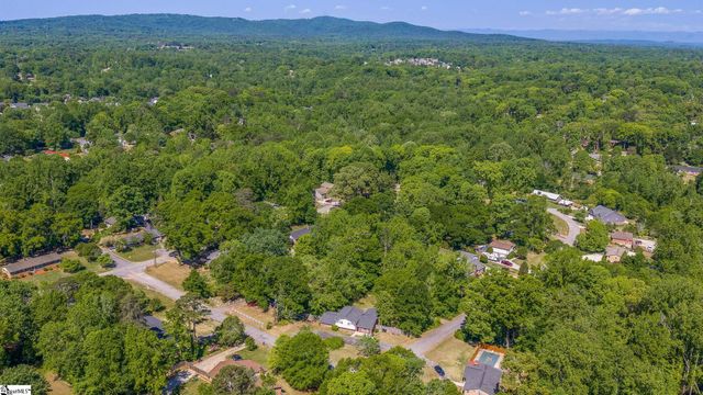100 Woodburn Drive, Taylors, SC 29687