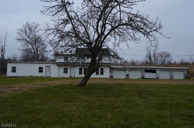 92 Oak Grove Rd, Raritan Twp., NJ 08822