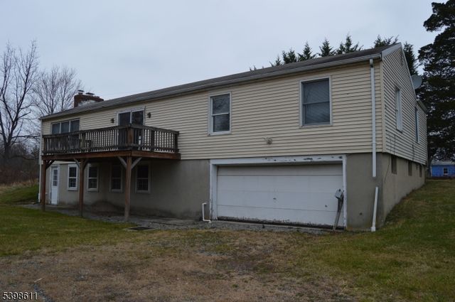 92 Oak Grove Rd, Raritan Twp., NJ 08822