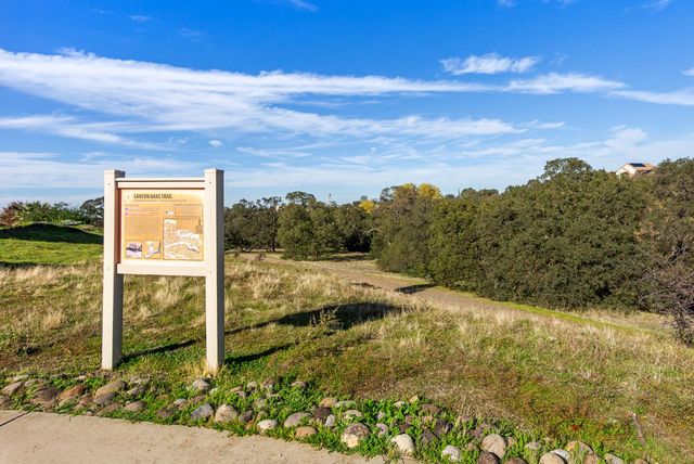 2729 Woodacre Ln, Lincoln, CA 95648