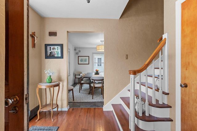 2012 WOODROW WAY, Green Bay, WI 54301