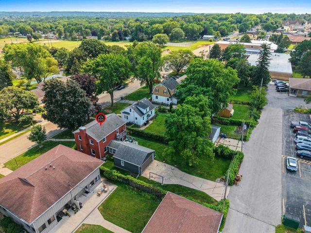 2012 WOODROW WAY, Green Bay, WI 54301