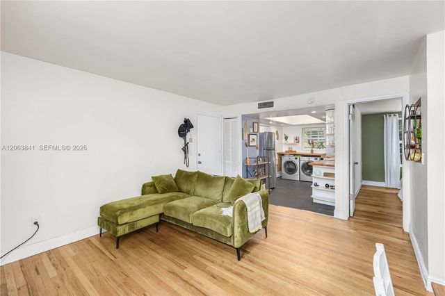 932 7th St 932A, Miami Beach, FL 33139