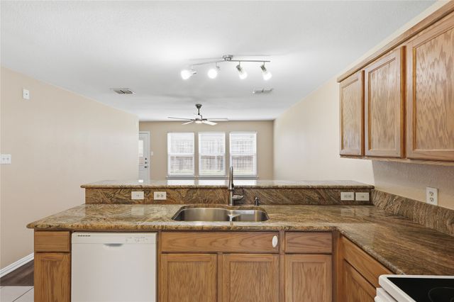 2305 Northway, Denton, TX 76207