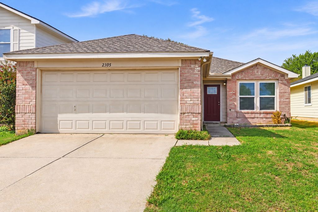 2305 Northway, Denton, TX 76207 — exterior