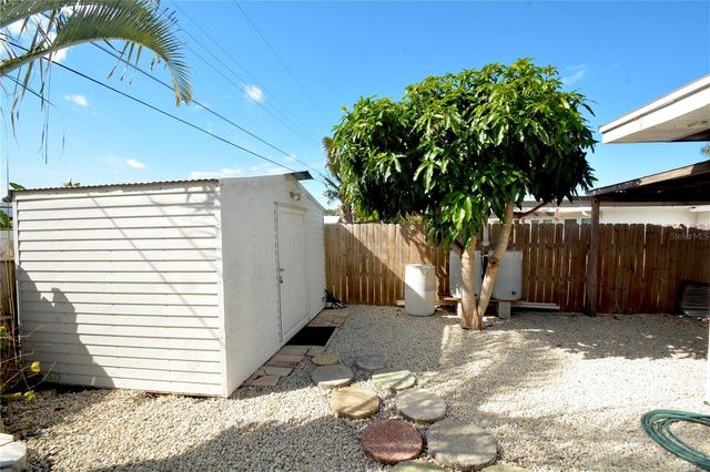 1313 MANGO AVENUE, Venice, FL 34285