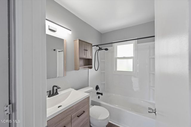 2730 104th Street, Toledo, OH 43611
