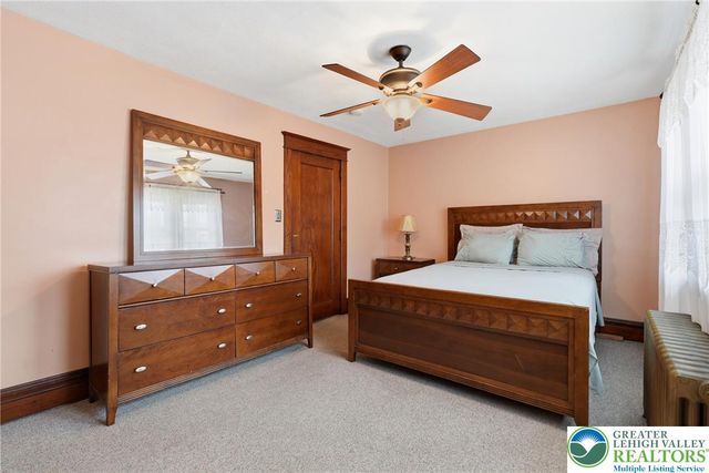 7 East Elizabeth Avenue, Bethlehem City, PA 18018