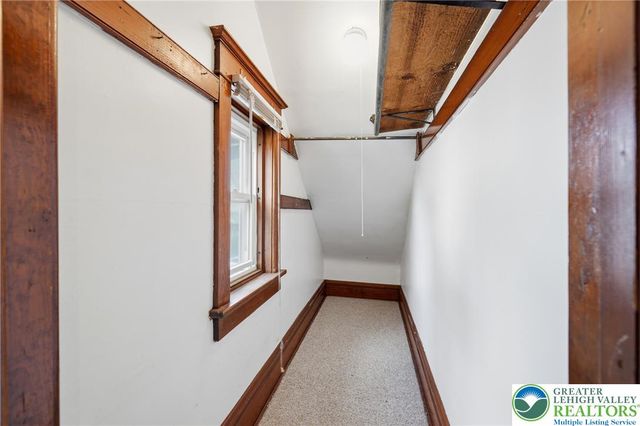 7 East Elizabeth Avenue, Bethlehem City, PA 18018