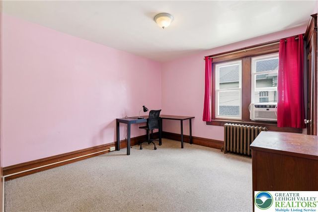 7 East Elizabeth Avenue, Bethlehem City, PA 18018