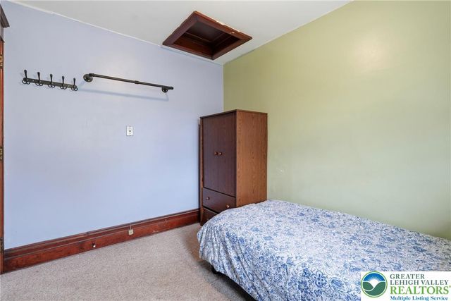 7 East Elizabeth Avenue, Bethlehem City, PA 18018