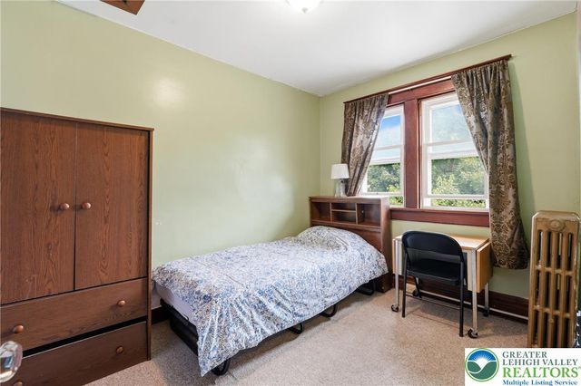 7 East Elizabeth Avenue, Bethlehem City, PA 18018