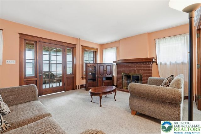 7 East Elizabeth Avenue, Bethlehem City, PA 18018