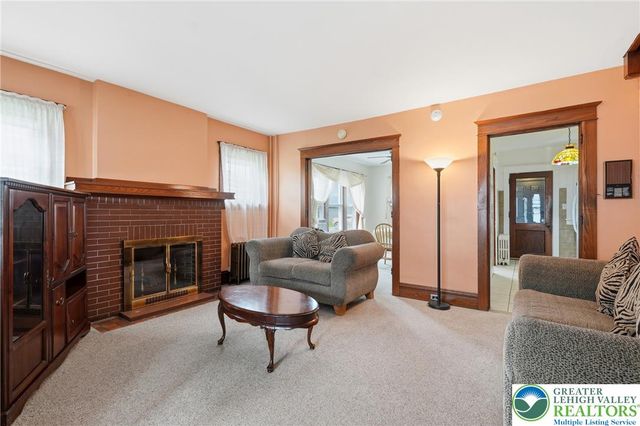 7 East Elizabeth Avenue, Bethlehem City, PA 18018
