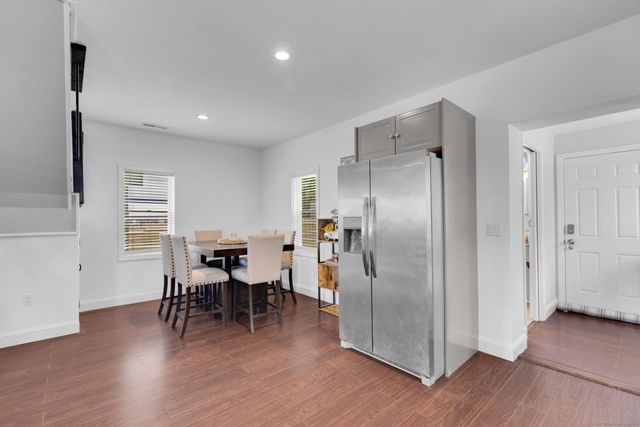 17 Lake Plymouth Boulevard, Plymouth, CT 06782