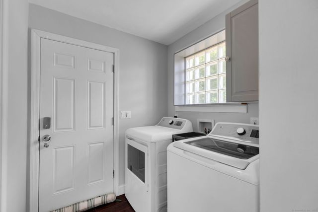 17 Lake Plymouth Boulevard, Plymouth, CT 06782