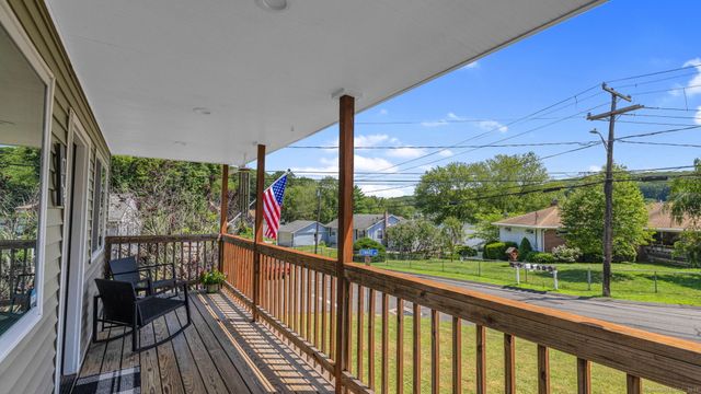 17 Lake Plymouth Boulevard, Plymouth, CT 06782
