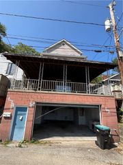 112 W 13th Ave, Tarentum, PA 15084