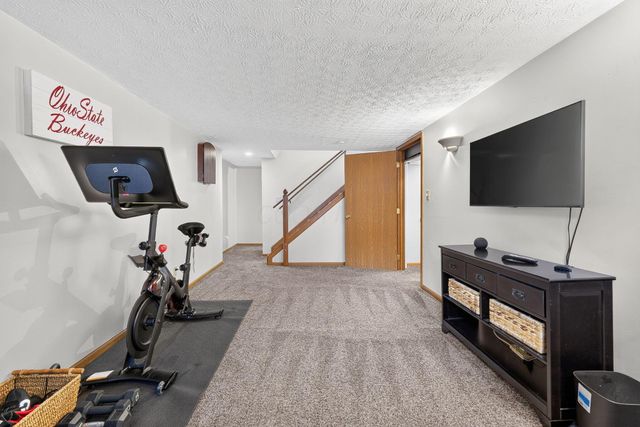 4859 Whisper Cove Court, Columbus, OH 43230