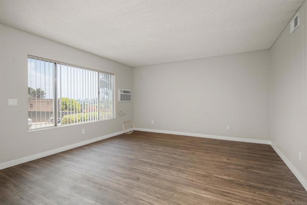 Image 20 of property listing at 725 Alturas Lane, Fallbrook, CA 92028