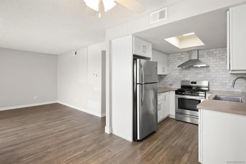 Image 24 of property listing at 725 Alturas Lane, Fallbrook, CA 92028