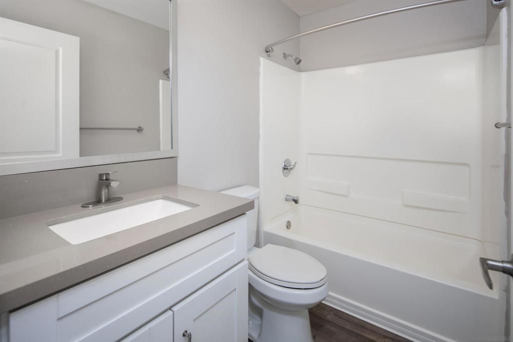 Image 25 of property listing at 725 Alturas Lane, Fallbrook, CA 92028