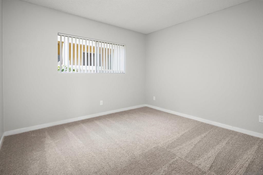 Image 26 of property listing at 725 Alturas Lane, Fallbrook, CA 92028