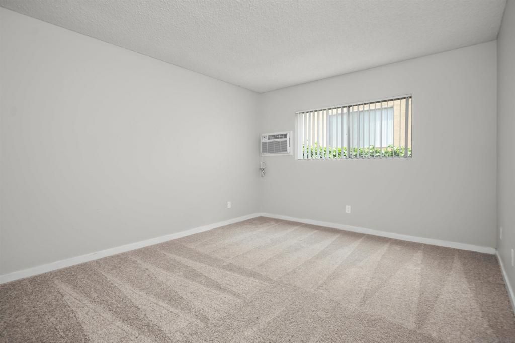 Image 28 of property listing at 725 Alturas Lane, Fallbrook, CA 92028