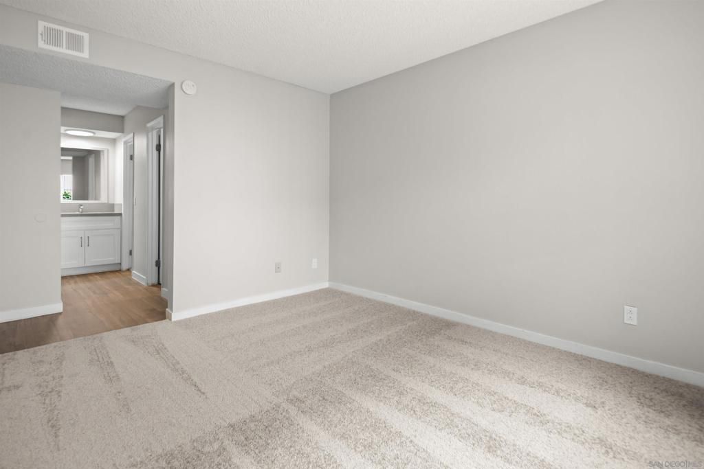 Image 29 of property listing at 725 Alturas Lane, Fallbrook, CA 92028