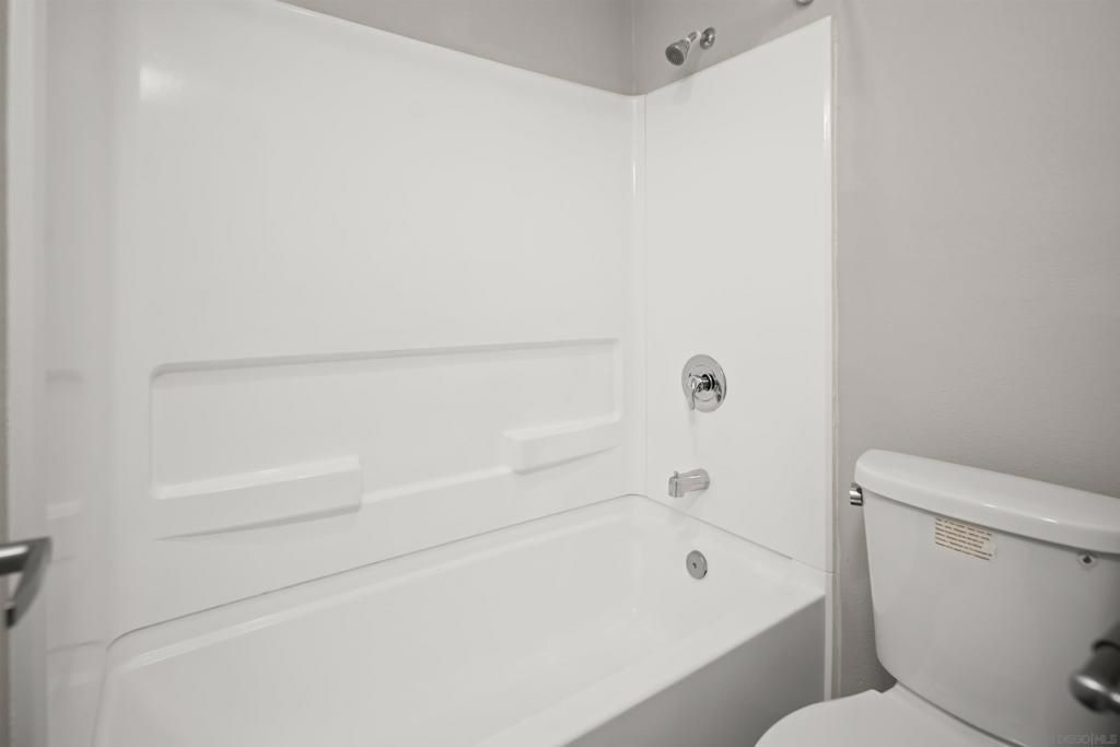 Image 30 of property listing at 725 Alturas Lane, Fallbrook, CA 92028
