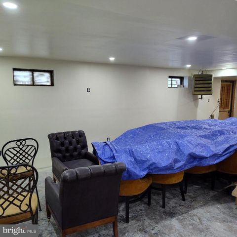 5908 AUTH RD, Suitland, MD 20746