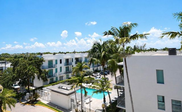 2100 Van Buren Street 421, Hollywood, FL 33020