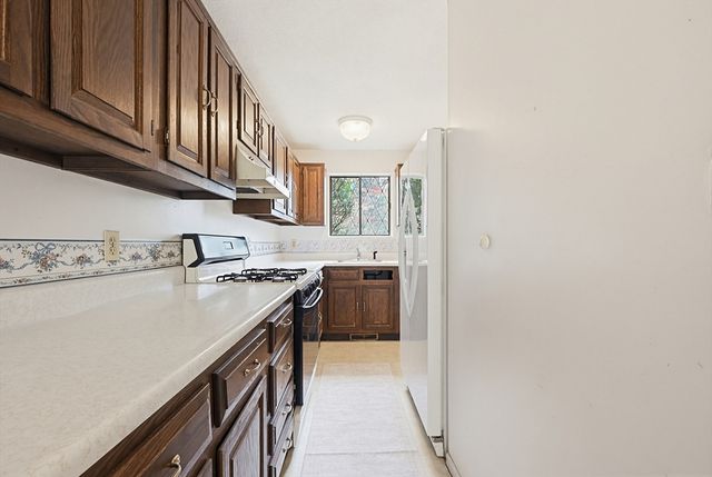 98 Farrwood Drive 98, Haverhill, MA 01835