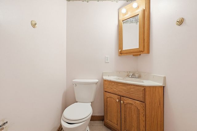 98 Farrwood Drive 98, Haverhill, MA 01835
