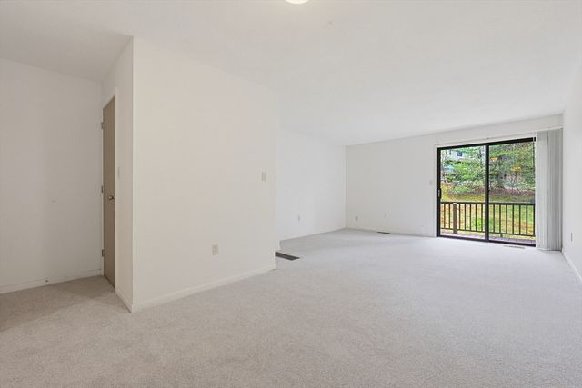 98 Farrwood Drive 98, Haverhill, MA 01835