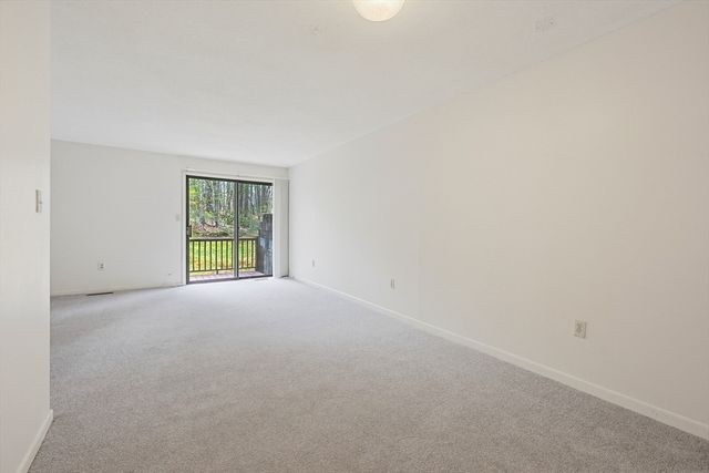 98 Farrwood Drive 98, Haverhill, MA 01835