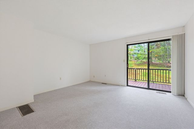 98 Farrwood Drive 98, Haverhill, MA 01835