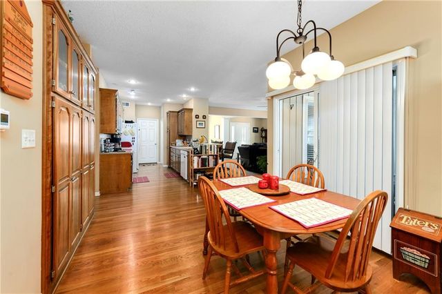 1108 SW Hoke Drive, Lee's Summit, MO 64081