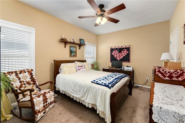 1108 SW Hoke Drive, Lee's Summit, MO 64081