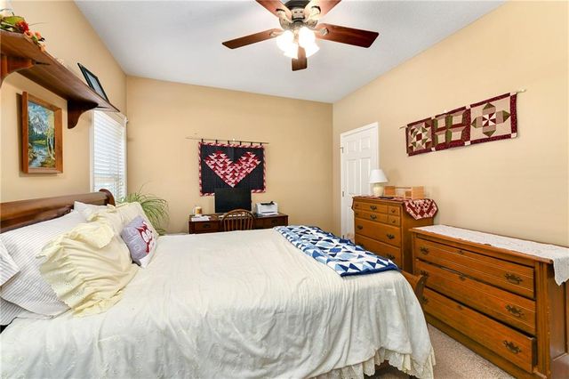 1108 SW Hoke Drive, Lee's Summit, MO 64081