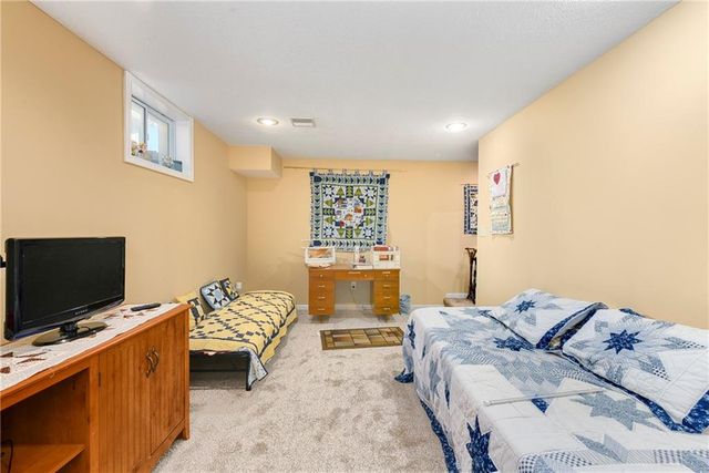 1108 SW Hoke Drive, Lee's Summit, MO 64081