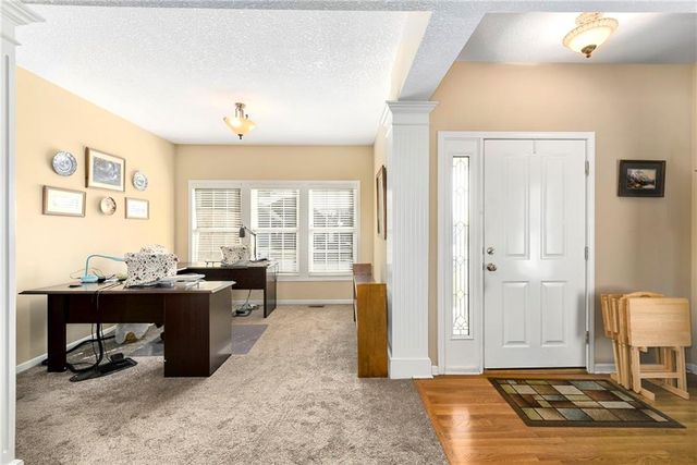 1108 SW Hoke Drive, Lee's Summit, MO 64081