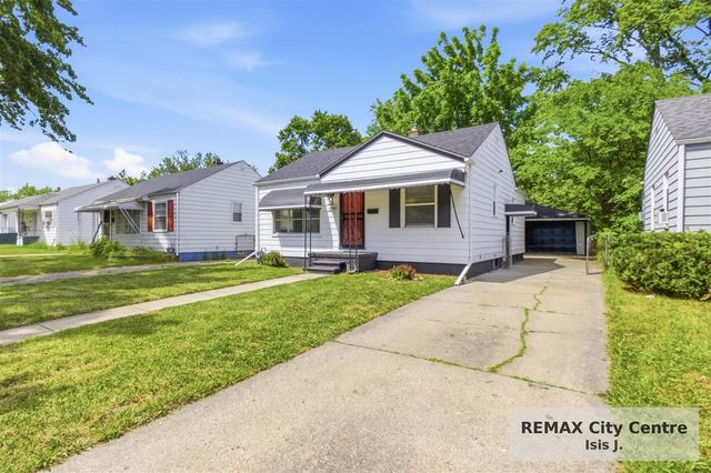 18985 Woodland Street, Harper Woods, MI 48225