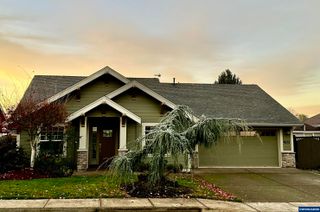 403 NE Holiday Av, Dallas, OR 97338