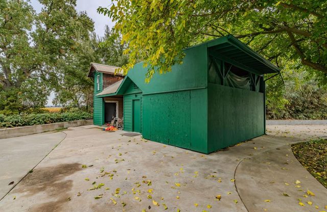 22140 N. Clements, Clements, CA 95227