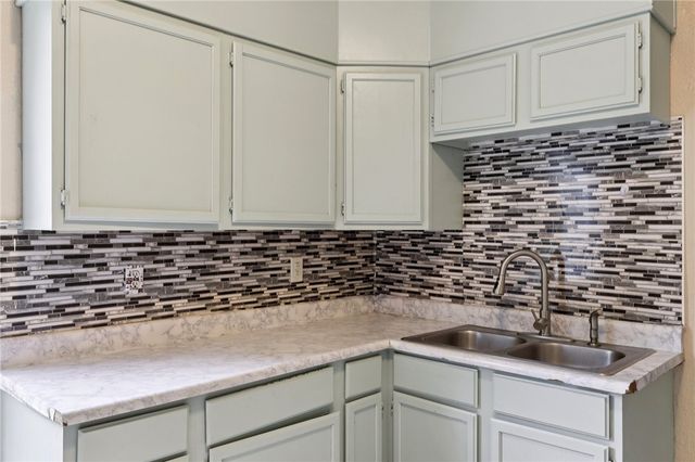 655 NEW CASTLE AVENUE, Sharon, PA 16146