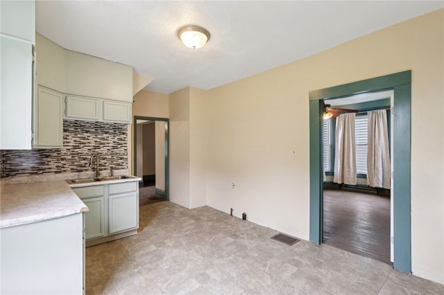 655 NEW CASTLE AVENUE, Sharon, PA 16146